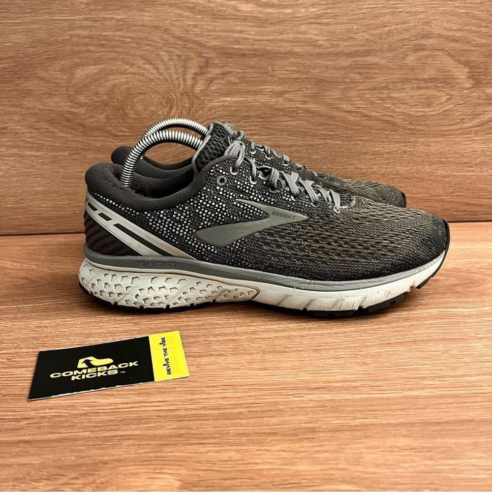 Brooks Men's Ghost 11 Running Sneakers Shoes 1102882E003 Grey White Size 9